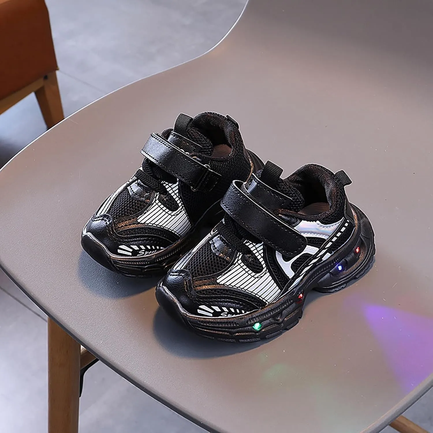 Baby Infant Leather Mesh Lights up Sneakers Hook Loop First Walking Non Slip Glitter Sport Shoes Toddler Breathable