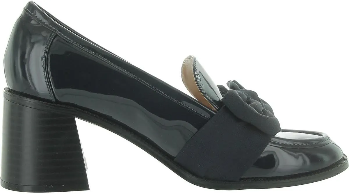 Bandolino Women's Korrar Pump