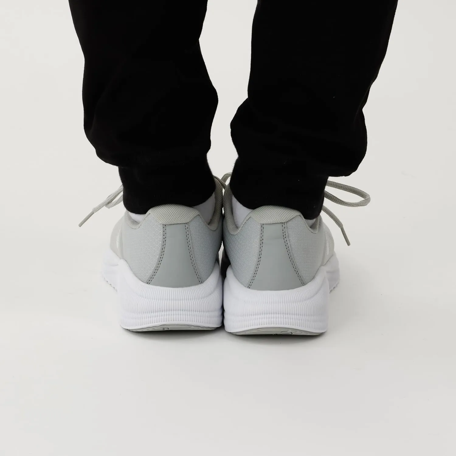 Champion Men's Modern Sneakers, One Point Logo, Syphon Engage MESH Legacy Running Inspired