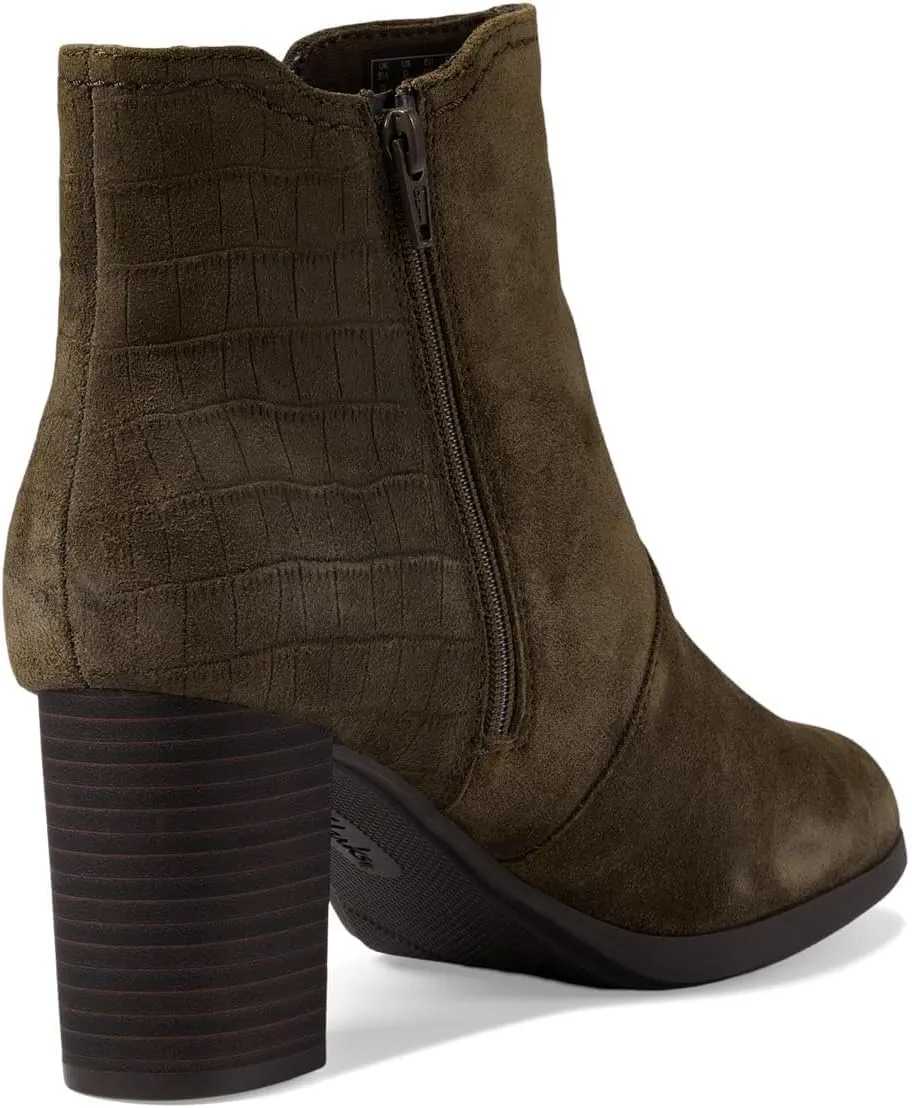 Clarks Women's Bayla Rose Fashion Boot