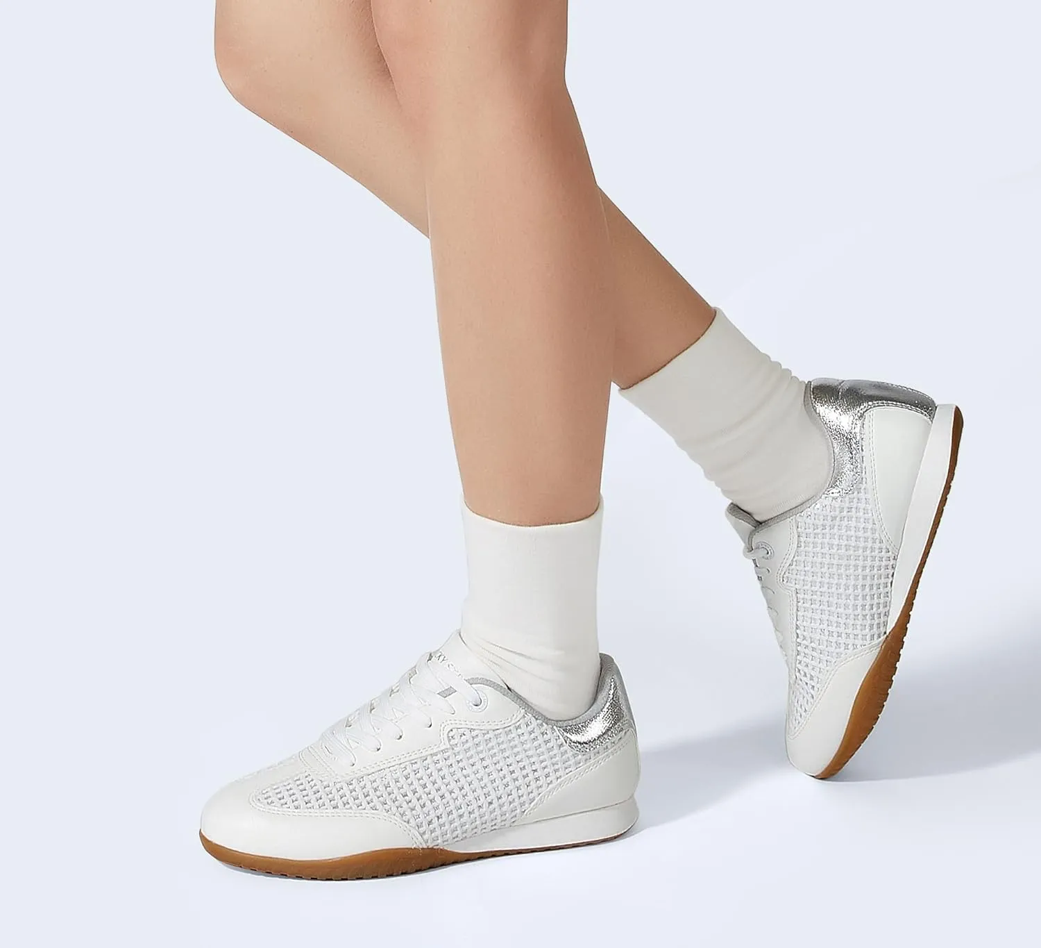 LUCKY STEP Women's Fashion Tennis Sneakers Casual Low Top Retro Lace-up Stylish Travel Lifestyle Trendy Walking Shoes