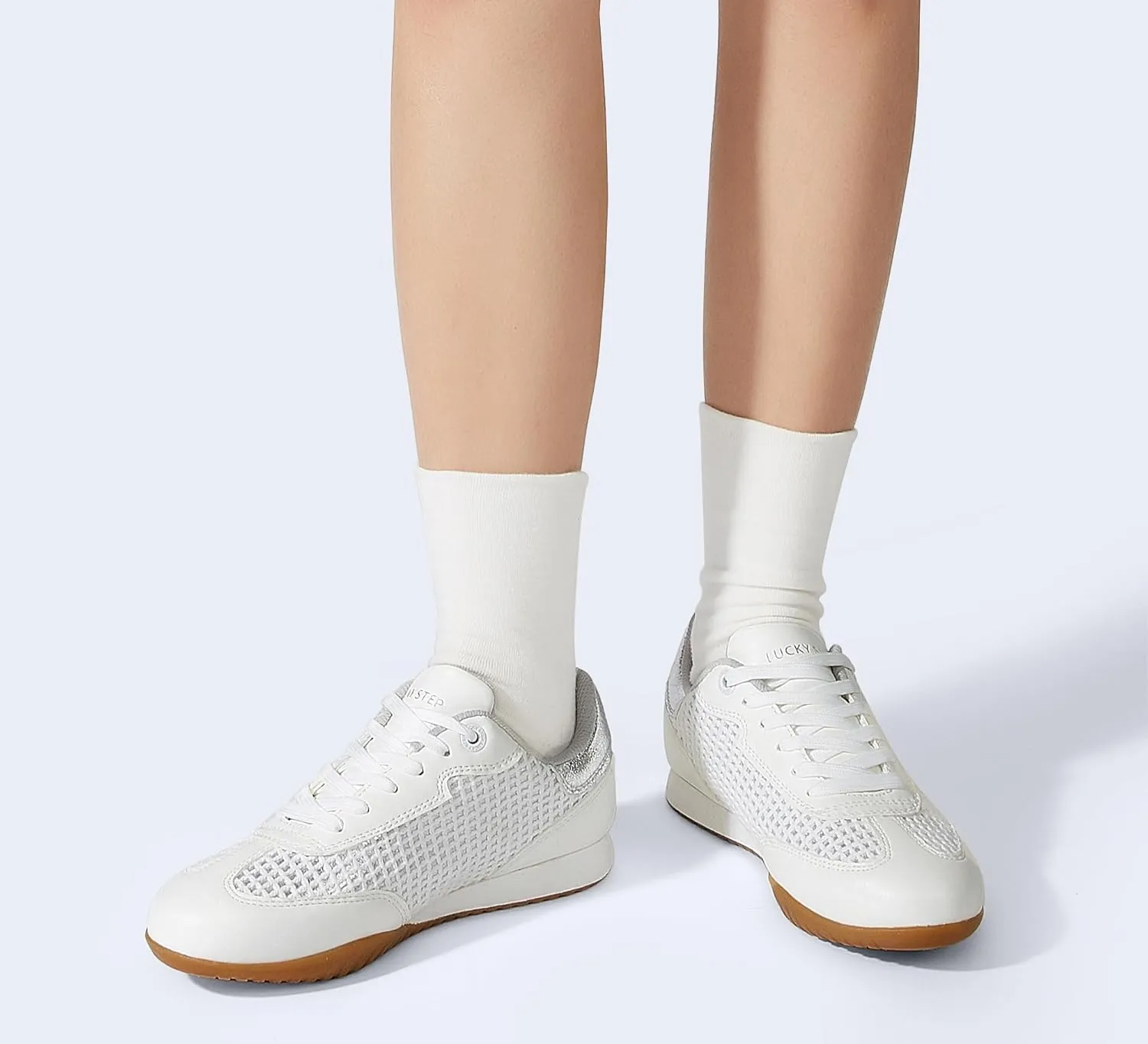 LUCKY STEP Women's Fashion Tennis Sneakers Casual Low Top Retro Lace-up Stylish Travel Lifestyle Trendy Walking Shoes