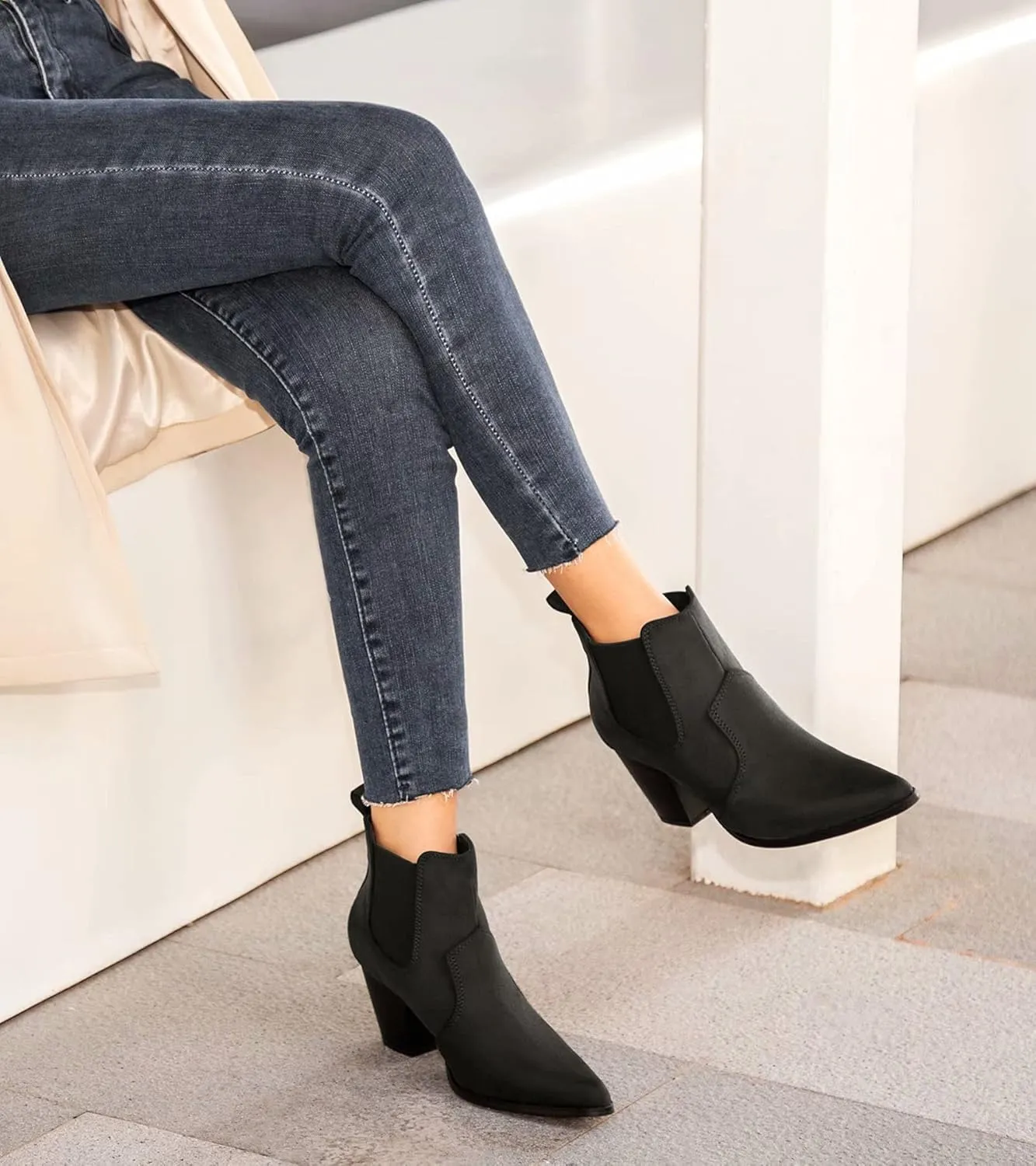 MaxMuxun Women's Chunky Heel Boots Ankle Boots for Women Western Booties Faux Leather Pointed Toe Chelsea Fall Boots for Women 2024