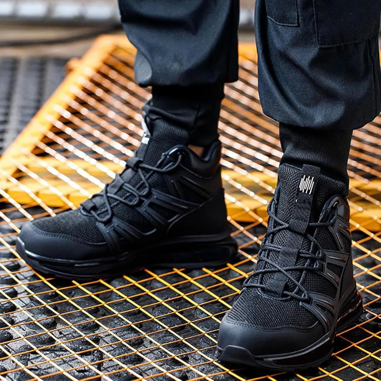 Mens High Top Hiking Sneakers Lace-up Casual Breathable Soft Walking Running Shoes Comfortable Tennis Shoes Flat Bottom Non Slip Mens Sports Shoe for Summer
