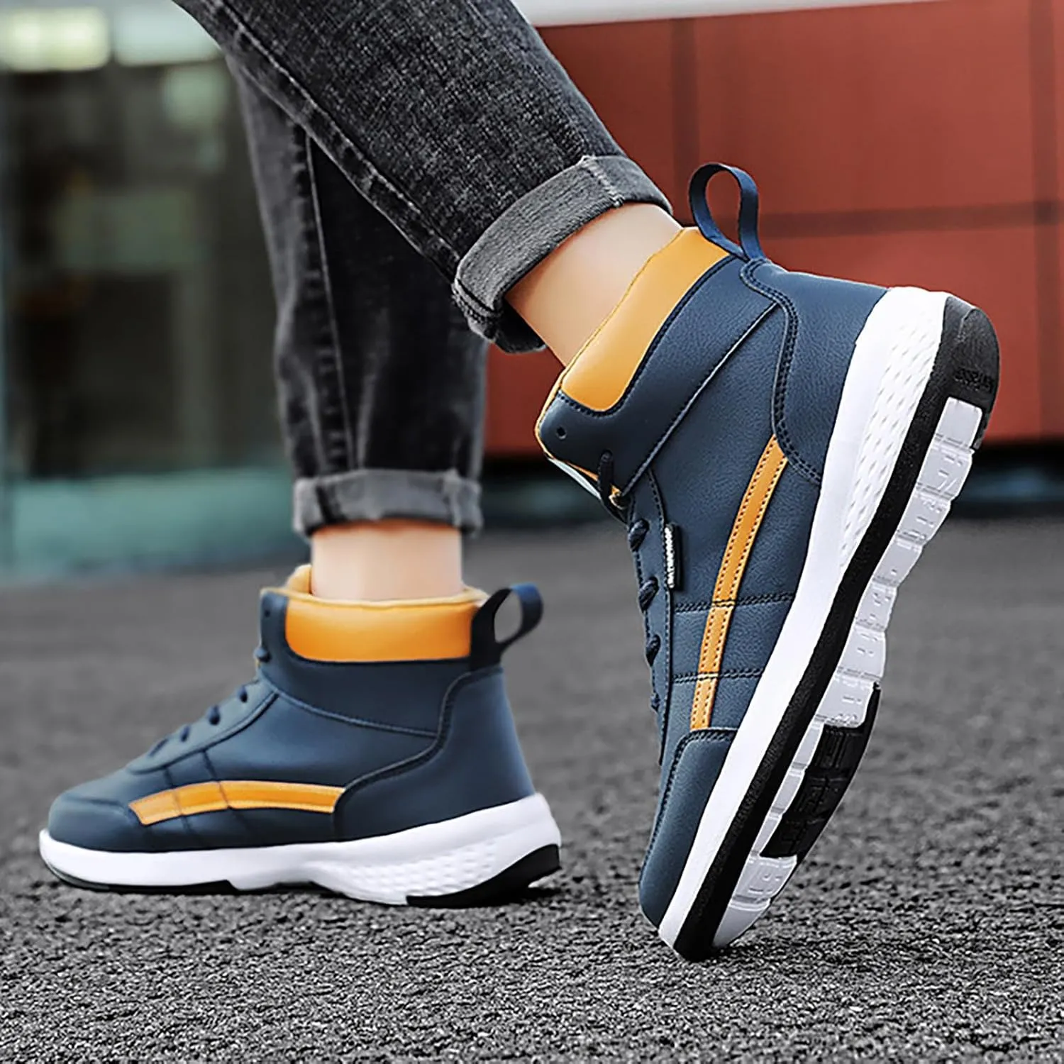 Mens High Top Sneakers Lace-up Casual Breathable Soft Walking Running Shoes Comfortable Tennis Shoes Flat Bottom Non Slip Mens Shoe for Summer Spring