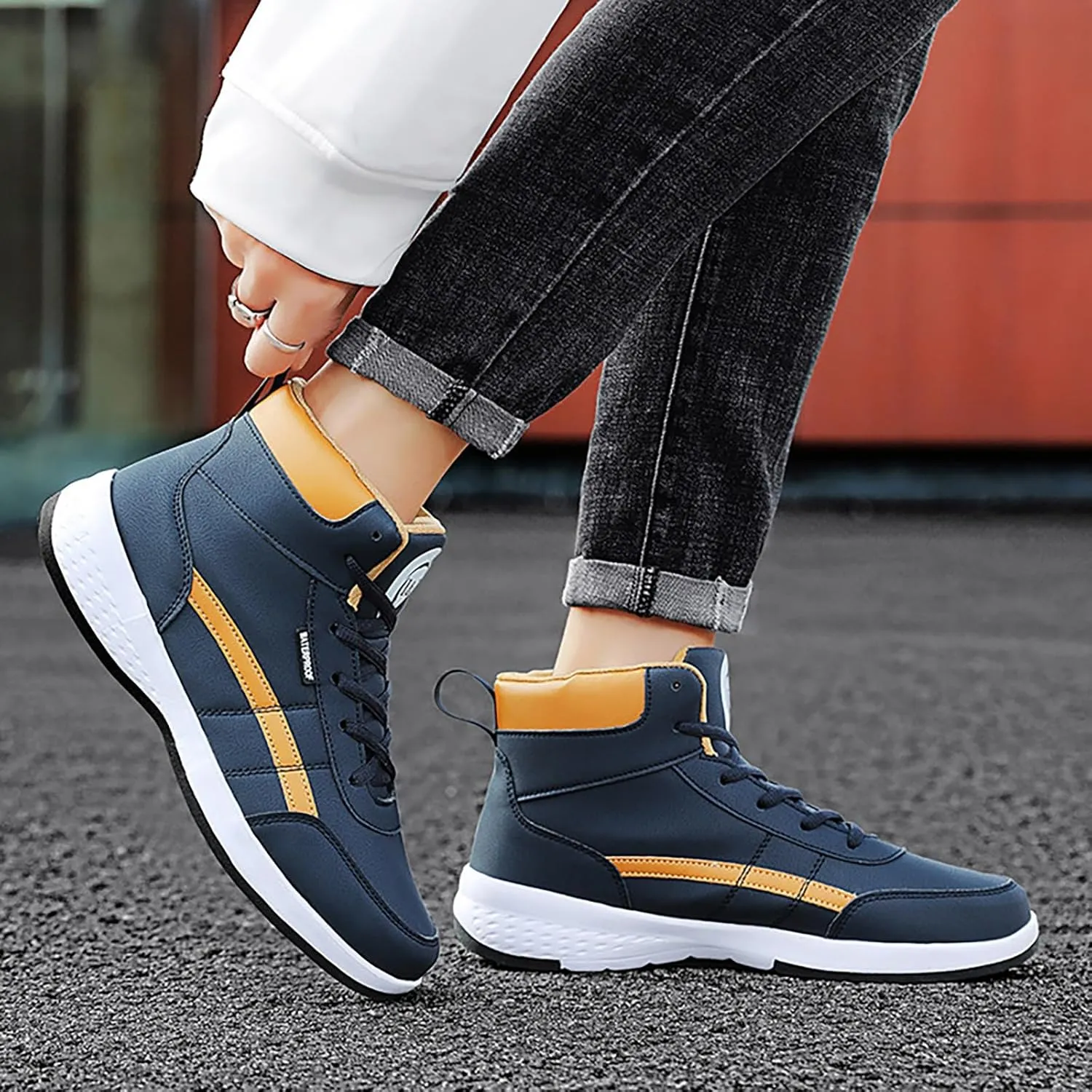 Mens High Top Sneakers Lace-up Casual Breathable Soft Walking Running Shoes Comfortable Tennis Shoes Flat Bottom Non Slip Mens Shoe for Summer Spring