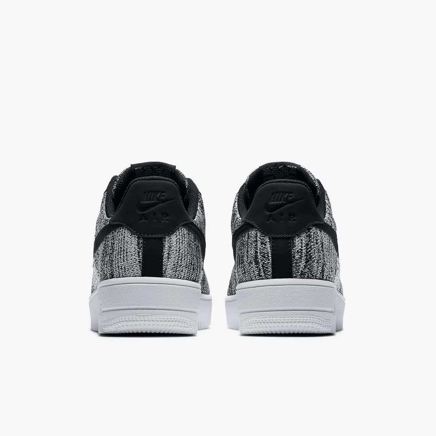 Nike Men's Low-Top Sneakers Basketball Shoe