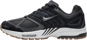 Nike Women's Air Pegasus 2005 Sneakers