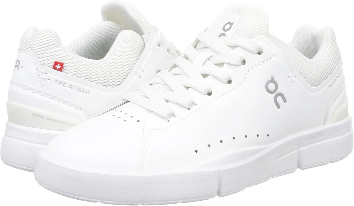 On Women's The Roger Advantage Sneakers
