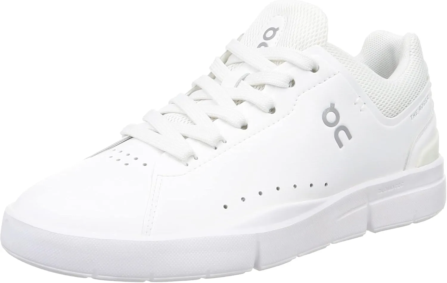 On Women's The Roger Advantage Sneakers
