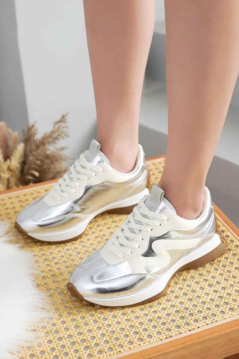 Project Cloud Trendy Sneakers for Women - Memory Foam and Non-Slip Comfortable Casual Ladies Shoes for Womens Fashion Sneakers - Lightweight Lace-up Shoes (Lecco)