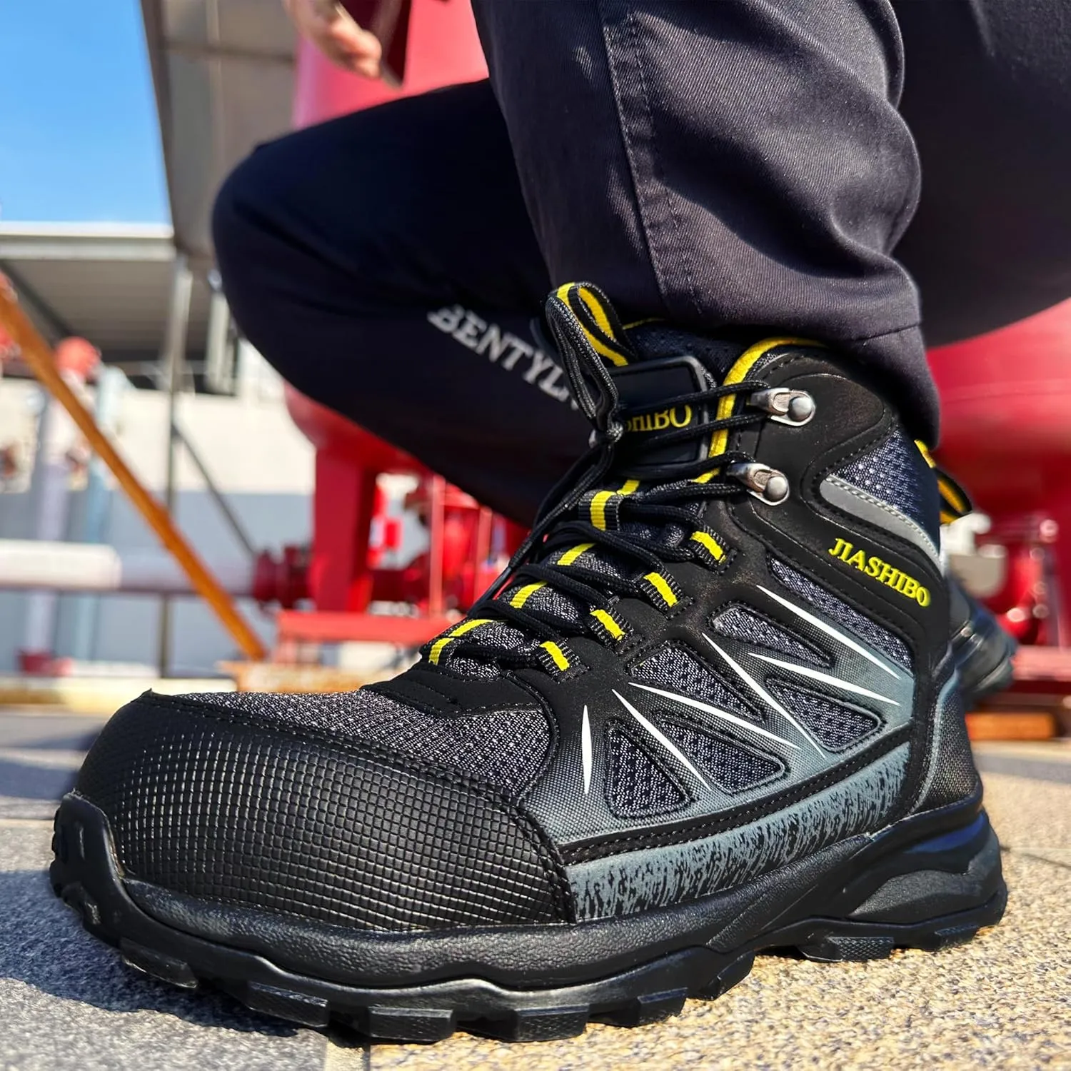 Steel Toe Work Boots for Men Non Slip Puncture Proof Safety Work Shoes for Men with Indestructible Construction Comfortable Perfect for Outdoor Work, Hiking, Construction