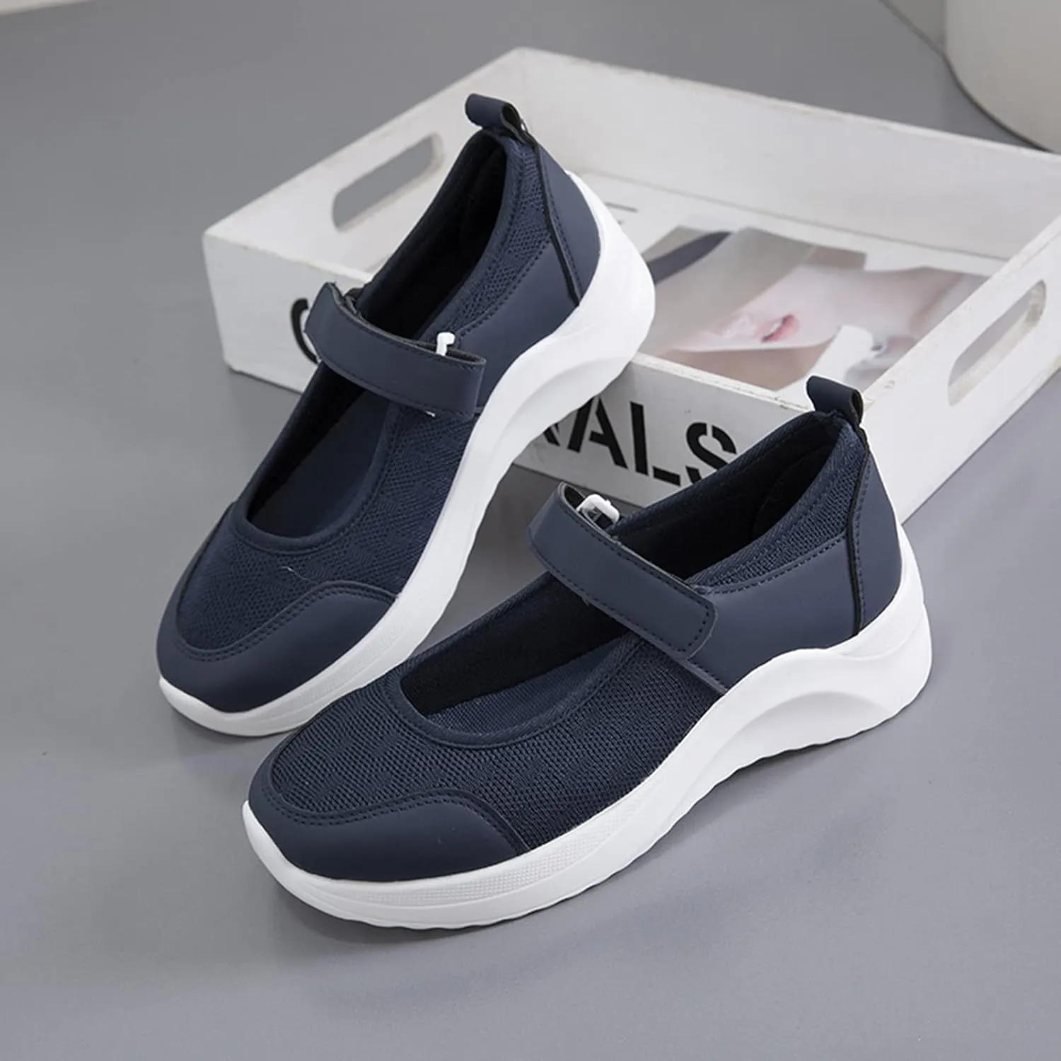 Women Slip On Casual Sneakers Comfortable Walking Shoes Lightweight Canvas Flats Non Slip Breathable Loafers
