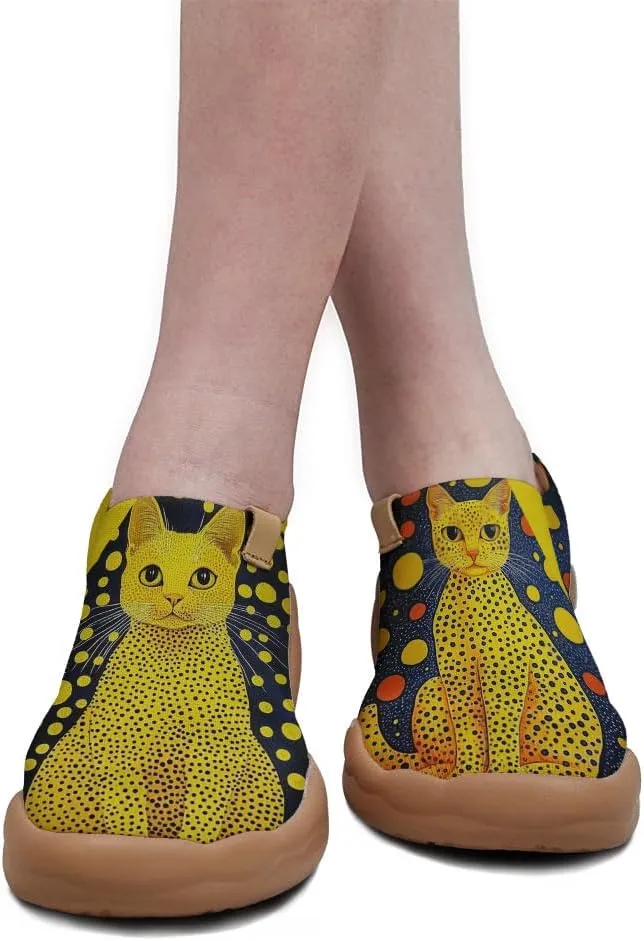Women's Art Travel Shoes Slip-on Loafers Comfortable, Light and Fashionable Knitted Sneakers