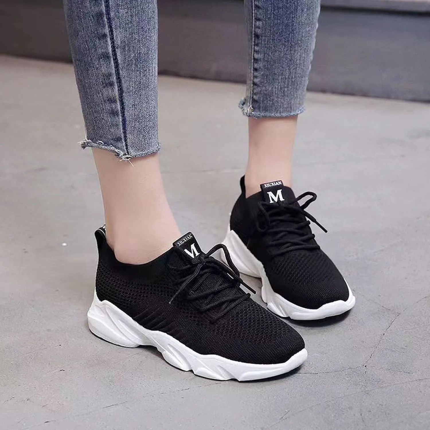 Women's Mesh Walking Shoes Breathable Running Sneakers Lightweight Lace Up Women Shoe Outdoor Non Slip Workout Travel