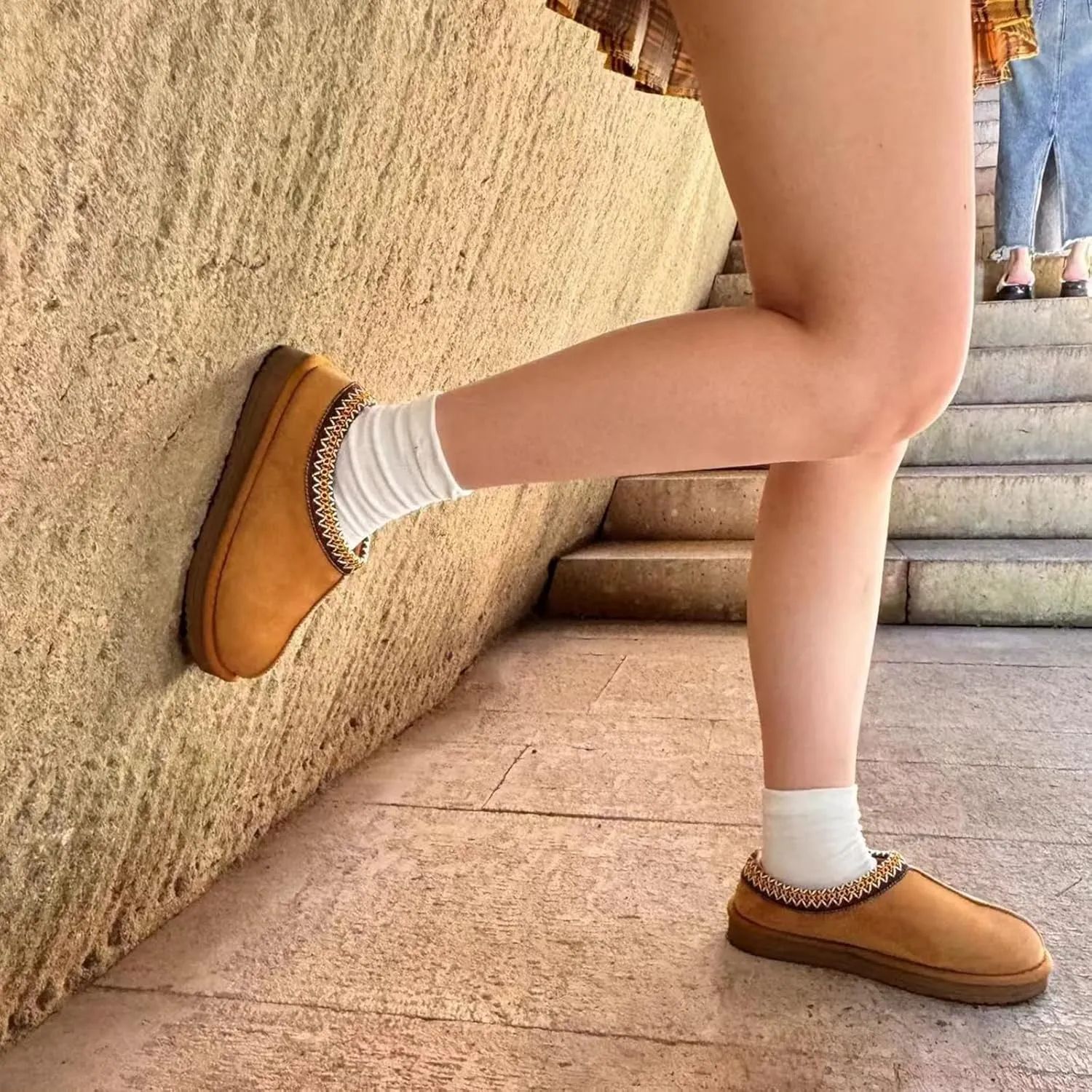 Women's Slippers Platform Mini Boots for Women Short Ankle Boot Fur Fleece Lined House Slippers Anti-Slip Boot For Outdoor